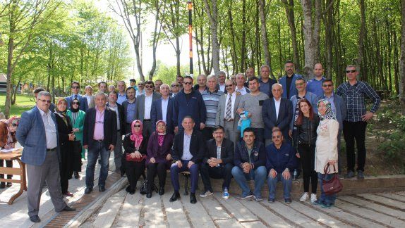 Kocaeli Büyükşehir Belediyesinin Diriliş Kampında dolu dolu güzel bir gezi ve toplantı programı gerçekleştirildi.