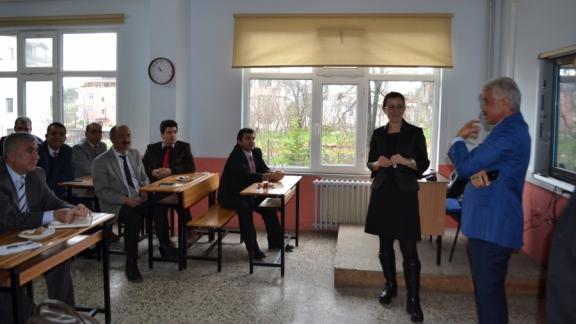 13/01/2016 Tarihinde İlçemizde Fatih Projesi Bilgilendirme ve EBA Eğitim seminerleri  Tüm okul Müdürlerimize verilmiştir.
