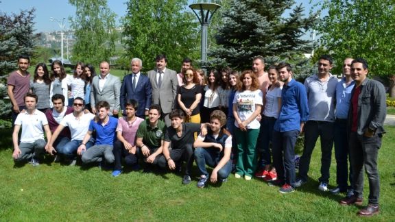 Halk Oyunları Türkiye Şampiyonasına Katılacak, Kocaeli Anadolu Lisesi Halk Oyunları Ekibi İle Kahvaltı