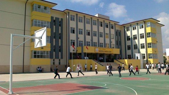 Başiskele Anadolu Lisesi Kantin ve Yemekhane İhalesi Ertelenmiştir