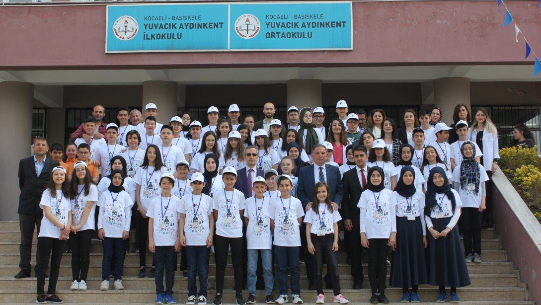 Aydınkent İlkokulu ve Ortaokulun ´da TÜBİTAK 4006 Bilim Fuarı Sergisi Açıldı