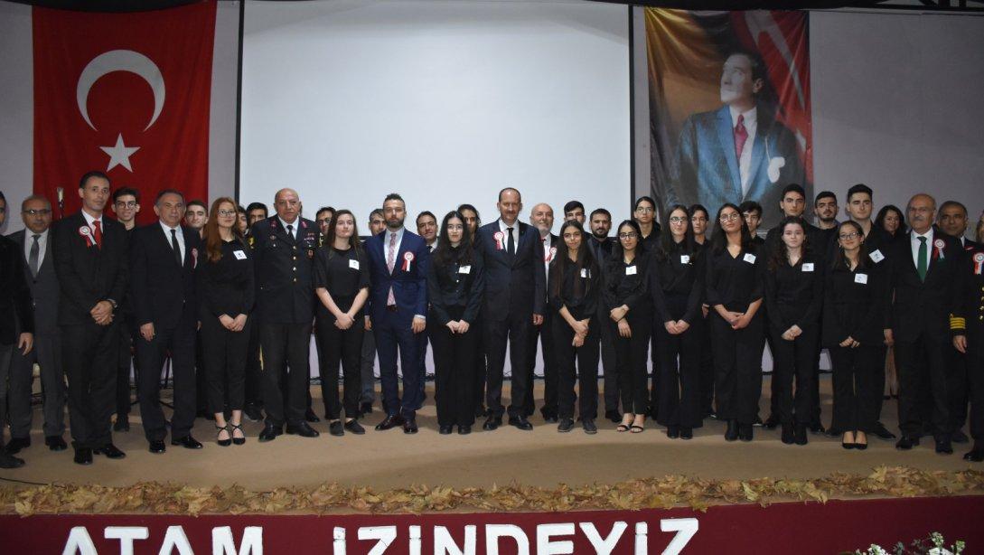 Türkiye Cumhuriyeti'nin kurucusu Gazi Mustafa Kemal Atatürk'ün ebedi hayata intikal edişinin 81. yıl dönümü Başiskele Kaymakamlığı Tören Alanı'nda düzenlenen törenle anıldı