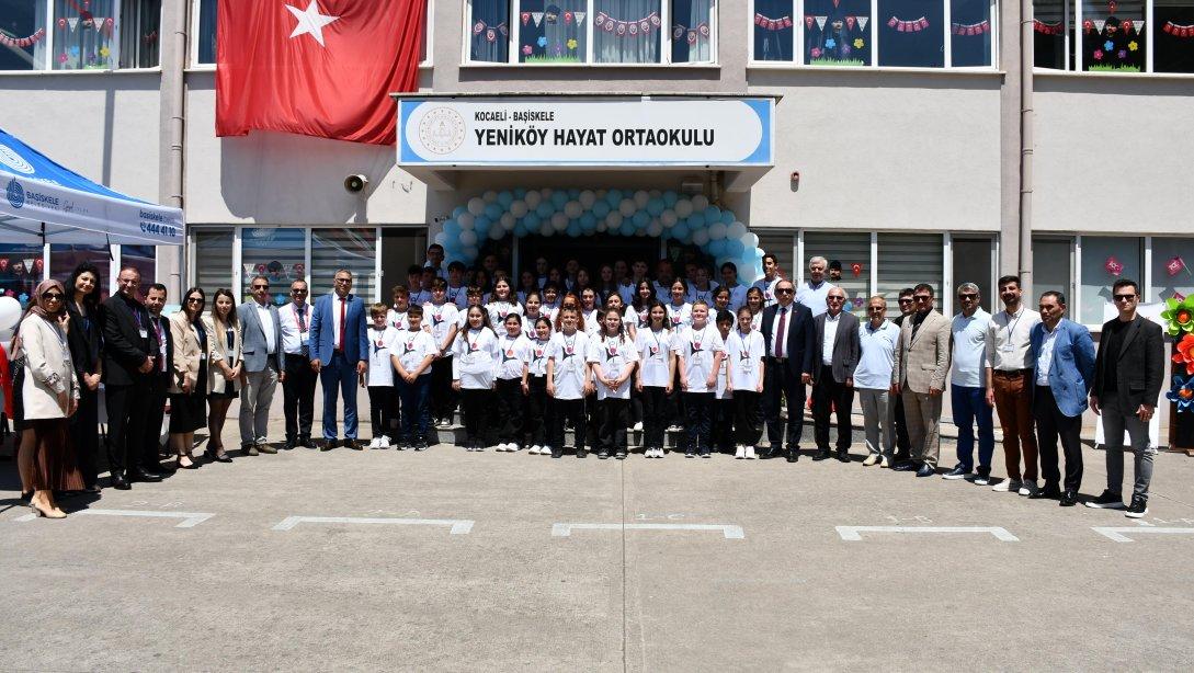 2023-2024 TÜBİTAK 4006 Bilim Fuarı Açılışı Yeniköy Hayat Ortaokulunda gerçekleştirildi.
